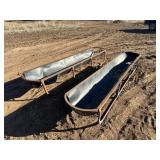 2 feed bunks