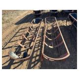 2 feed bunks