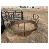 Round bale feeder