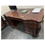 desk 5'8' x 2'7' x 2'5'