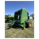 John Deere 560M Round Baler