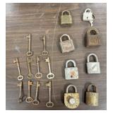 10+/- Skeleton Keys, 8+/- Padlocks