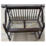 Vintage Early American Style Spindle Back Bench