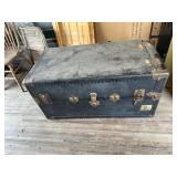 Belber Steamer Trunk w/Key