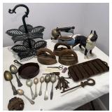 Vintage Irons, Small Cast Iron Pan, Cast Iron