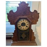Vintage Unknown Brand Mantle Clock