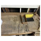 Pegboard Pegs and Organizers