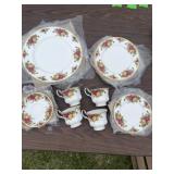 Royal Albert Old Country Roses Set