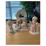 3+/- Precious Moments A Savior Is Born