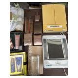 Hygiene Products, Perfume & Make-up Mirrors
