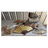 16+/- Hand Fans, Basket