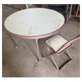 Round Children's Table w/ 1 Chair