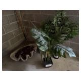 Decorative Garden Seashell, Pitchfork,