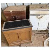 2 Cabinets, Humidifier