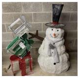 Light Up Presents Yard Dï¿½cor, Light Up Snowman