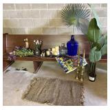 Artificial Plants/Flowers, Vases, Rug, Material