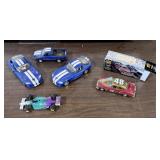 Maisto Dodge Ram (Broken Wheel), (2) 1996 Vipers
