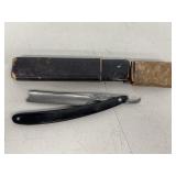 Trade Mark Straight Razor w/ Case
