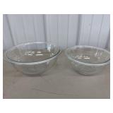 (2) Clear Glass Pyrex Mixing Bowls