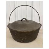 Marked USA Dutch Oven - lid marked #8
