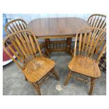 Richardson Brothers Oak Dining Table w/ 4 chairs