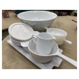 Large Serving Bowl, misc dish ware