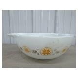 Pyrex 4 QT Mixing Bowl Cinderella