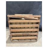 Vtg. Owosso Mfg. Co. Humpty Dumpty Egg Crate
