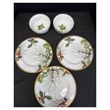 St. Nicholas Holiday Laurel Dinner Plates & 2