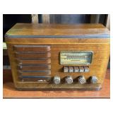 Antique Silvertone Radio