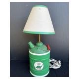 Metal Sinclair Dino gas can lamp, 19in overall