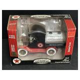 Gearbox Toy Texaco 1912 Ford Truck Bank
