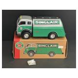 Ertl 1949 Sinclair Tilt Cab Tanker Bank