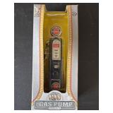 Studebaker Gas Pump Replica, 1:18 scale
