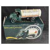 Sinclair 1925 Mack AC Fuel Tanker Replica, 1:34