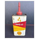 Shell handy oil can, 4oz.  Contains some liquid.