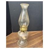 Antique 17in clear glass oil lamp