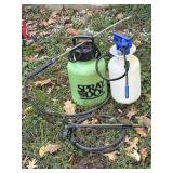 2- 1gal Lawn & Garden Sprayers & Nozzles