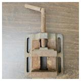 Drill Press Vise 7in long x 6.5in wide