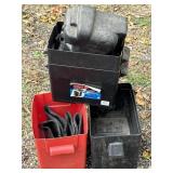 4 battery boxes, 2 lids
