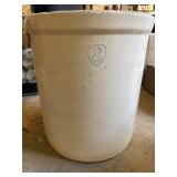 #8  Butley Winter heart crock