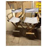 2 foldable director chairs w/ clothe seats & back