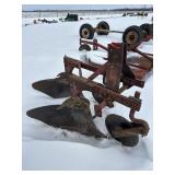 IH 3pt 2btm Plow