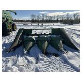 JD 444 4R40" Low Tin Corn Head