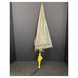 Vtg Morton Salt Girl umbrella. Handle is 5.5in