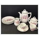 Childï¿½s tea set, Germany, 9pc., floral & berry