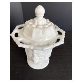 Westmoreland paneled grape lidded spooner