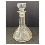 Vtg clear pressed glass wine decanter, 10in