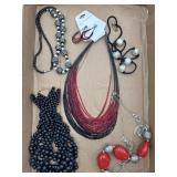 Jaclyn Smith Glass Beaded Necklace Set