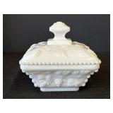 Westmoreland paneled grape candy dish
